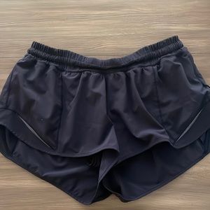 Hottie hot shorts 2.5”